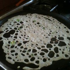 A picture of Instant crispy dosas :).