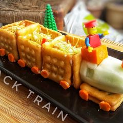 A picture of Snack Train.