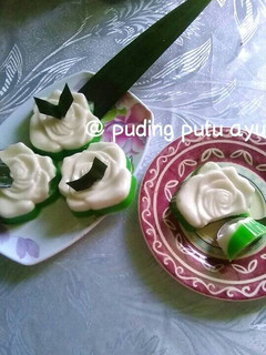 Foto resep puding santan ala putu ayu