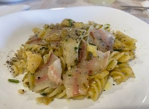 Foto di Fusilli con Cuore di Carciofi e Pancetta Affumicata