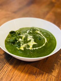 A picture of Spinach Chicken.