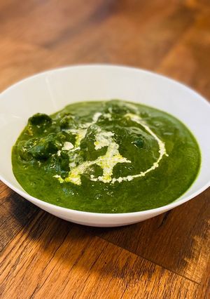 A picture of Spinach Chicken.