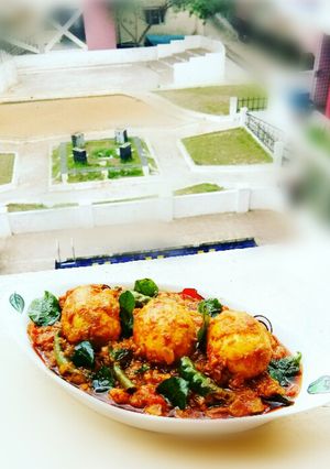 A picture of Kerala Egg Roast.