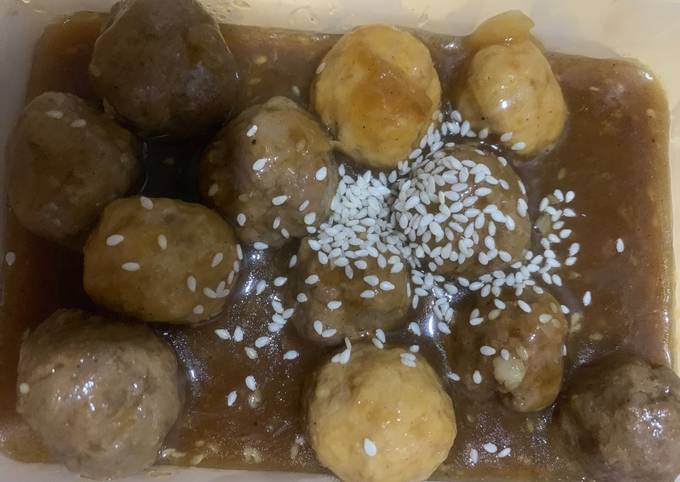 Resep: Semur bola daging dan ayam Yang Enak