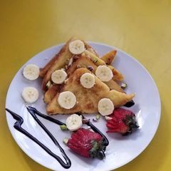 A picture of French Toast.