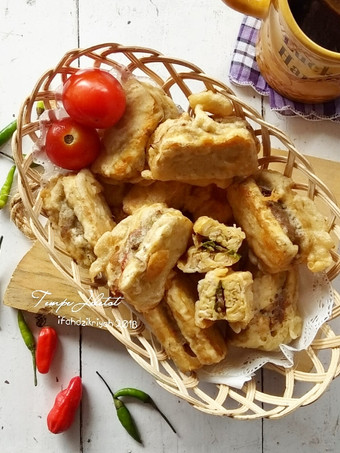 Bagaimana Menyiapkan Tempe Jeletot (isi sambal bawang) yang Enak