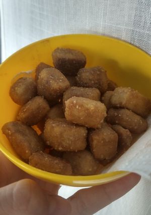 Una foto de Dados de no-pollo(tofu) veganos