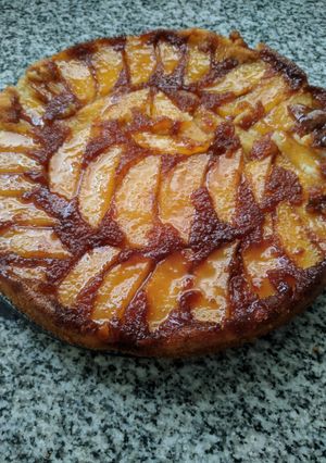 Una foto de Torta invertida de manzana