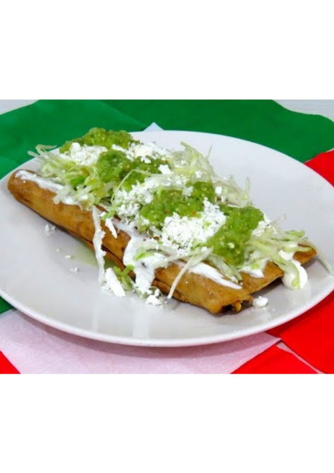 Una foto de Flautas de pollo