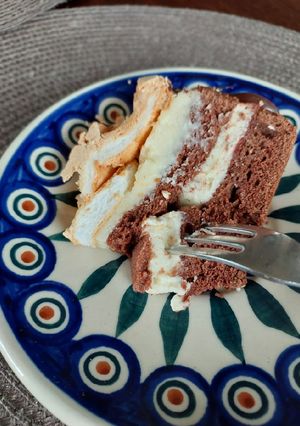 Zdjęcie przepisu Tort eksperymentalny.