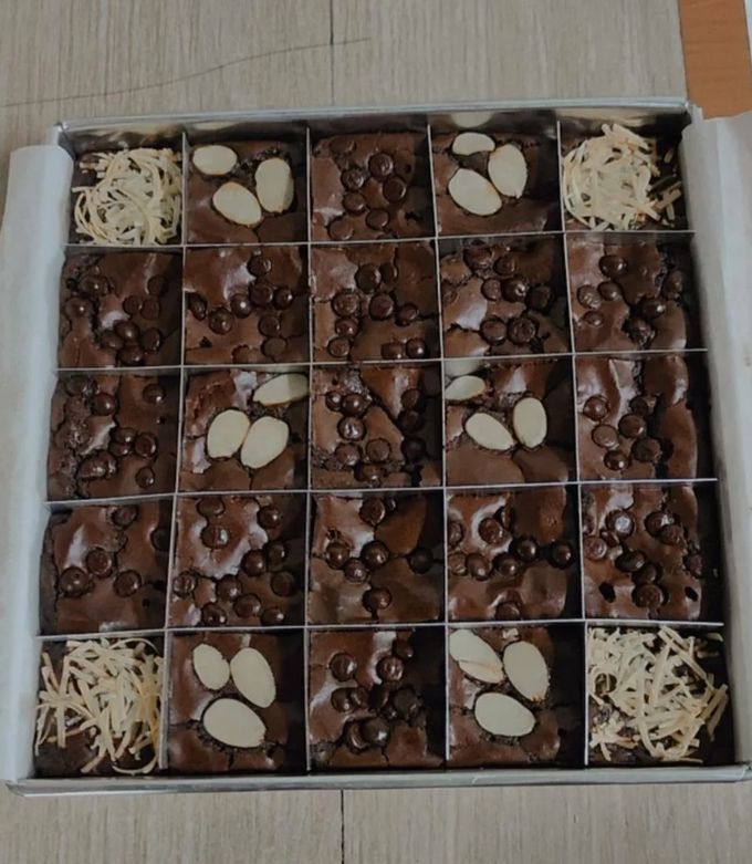 Foto resep Brownies Panggang Fudgy Shiny Crust