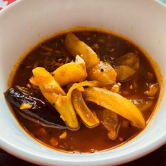 A picture of Raw mango chutney.