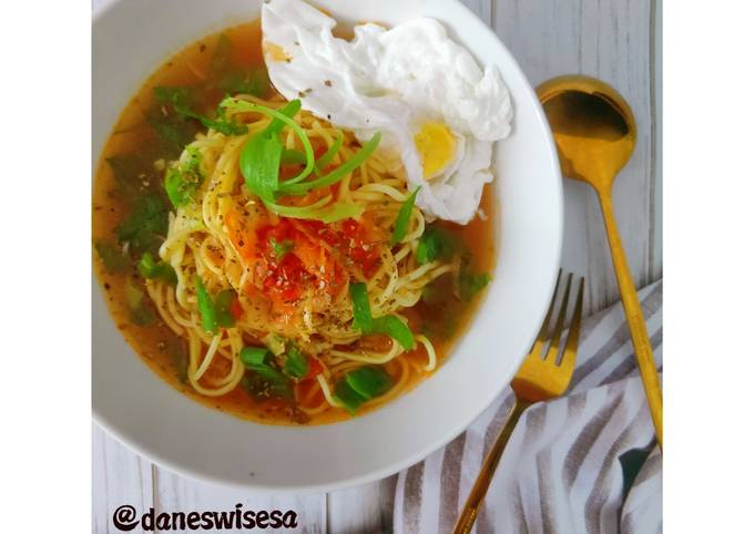 Cara membuat Mie Kuah Tomat Cara membuat Mie Kuah Tomat