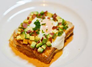 รูปของ Egg Avocado Cheese Sandwich
