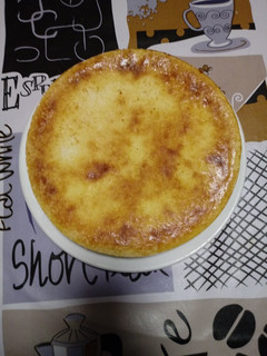 Una foto de Tarta de queso con almendras en la olla gm g