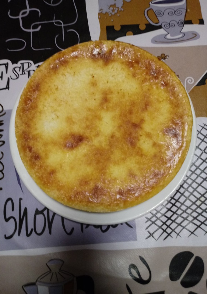 Una foto de Tarta de queso con almendras en la olla gm g