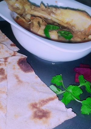 A picture of Murgh cholay.