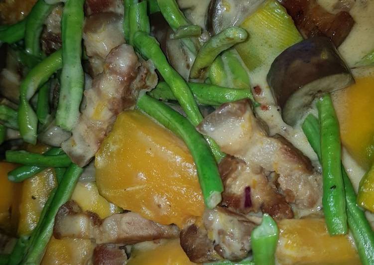 Recipe of Speedy Coconut Milk Stew Squash &amp; Beans (Ginataang Kalabasa at Sitaw)