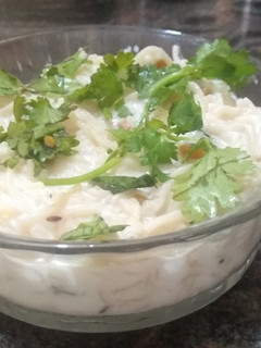 தயிர் சேவை (Thayir sevai recipe in tamil) செய்முறை முக்கிய புகைப்படம்