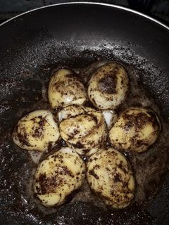 மிளகு முட்டை றோஸ்ட் (Milagu muttai roast recipe in tamil) செய்முறை முக்கிய புகைப்படம்