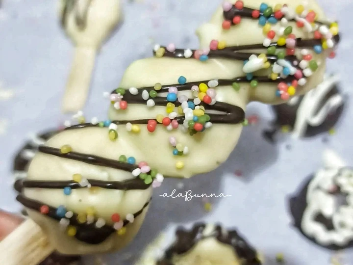 Langkah Mudah untuk Membuat Resep 655. Egg Drops Choco Stick yang  Bikin Ketagihan Anti Ribet, Uenak Banget