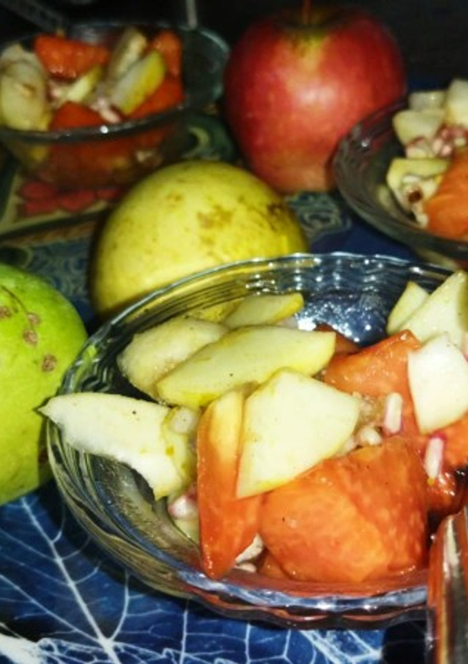फ्रूट चाट (fruit chat recipe in Hindi) रेसिपी मुख्य फोटो