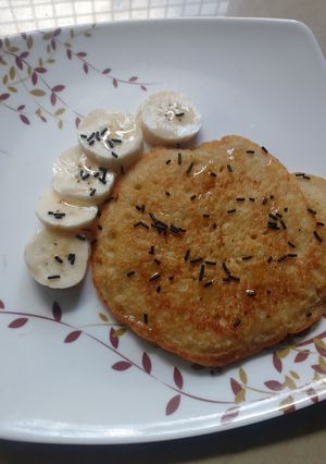 வாழைப்பழம் பேன்கேக் (Vaazhaipazham pancake recipe in tamil) செய்முறை முக்கிய புகைப்படம்
