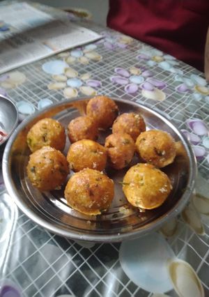 पोहा आलू टिक्की (Poha Aloo Tikki recipe in Hindi) रेसिपी मुख्य फोटो