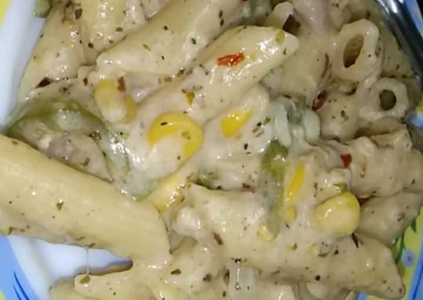 White sauce pasta