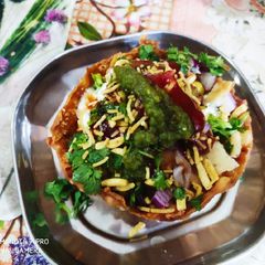 A picture of Sizzling hot katori chaat.