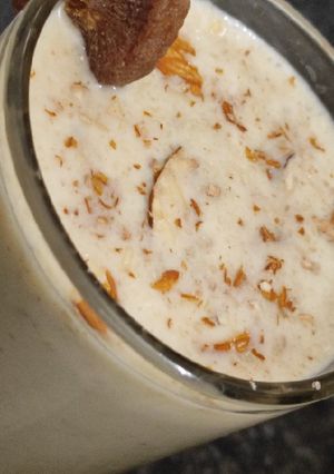 મિક્સ ડ્રાયફૂટ શેક (Mix Dryfruit Shake Recipe In Gujarati) રેસીપી મુખ્ય ફોટો