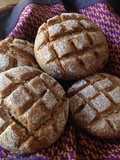 German Sourdough Rye Bread Rolls (Roggenmischbrötchen)