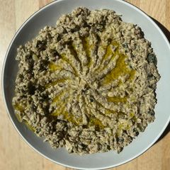 A picture of Baba ghannouj with a twist (Aubergine + Courgette).