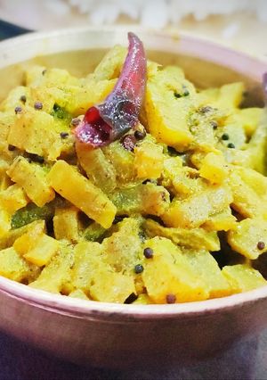 A picture of সরষে পোস্ত দিয়ে থোর (Banana stem Recipe).