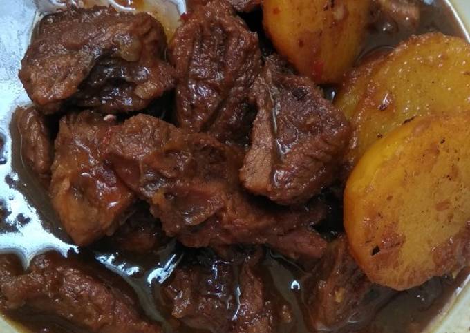 Semur Daging Kentang Simple