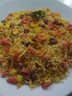 ઈન્દોરી પૌંઆ રેસીપી મુખ્ય ફોટો