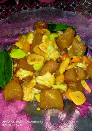 Foto resep Oseng kikil Pete super pedas