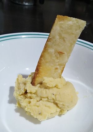 Una foto de Hummus de berenjena! 🍆