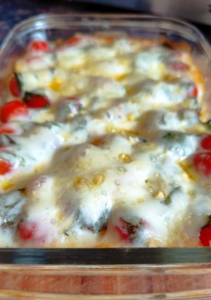 Una foto de Pastel caprese, con masa de arroz