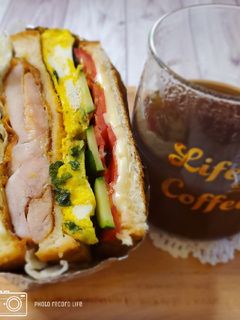 🍳早餐 - 氣炸雞腿蔬菜蛋吐司 的食譜成品照片