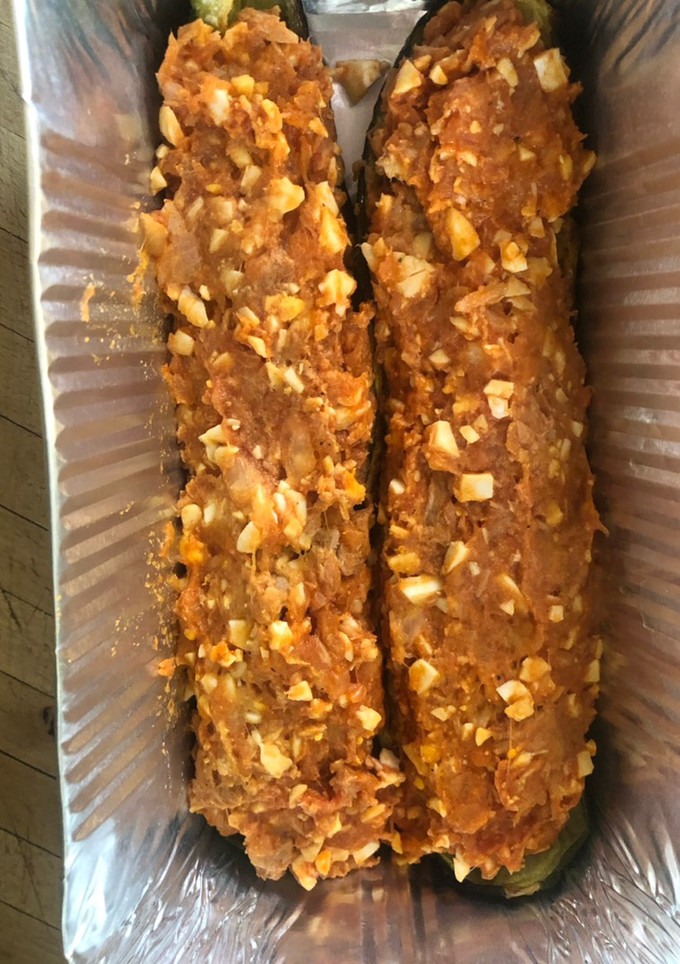 Una foto de Calabacín relleno con queso de cabra