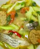 Cá trắm cỏ, chả cá nấu canh chua