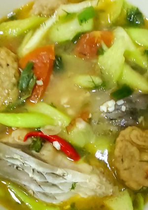 Hình của món Cá trắm cỏ, chả cá nấu canh chua.