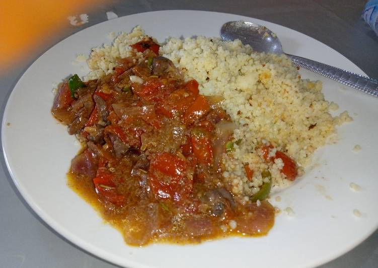 Cous Cous nd tomatoe sauce