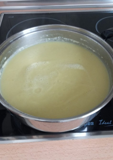 Una foto de Crema de calabacín súper rica 😋