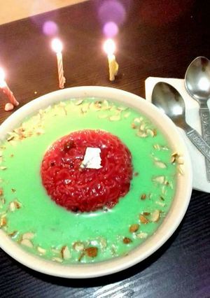 A picture of Rosy maggi in pista custard.