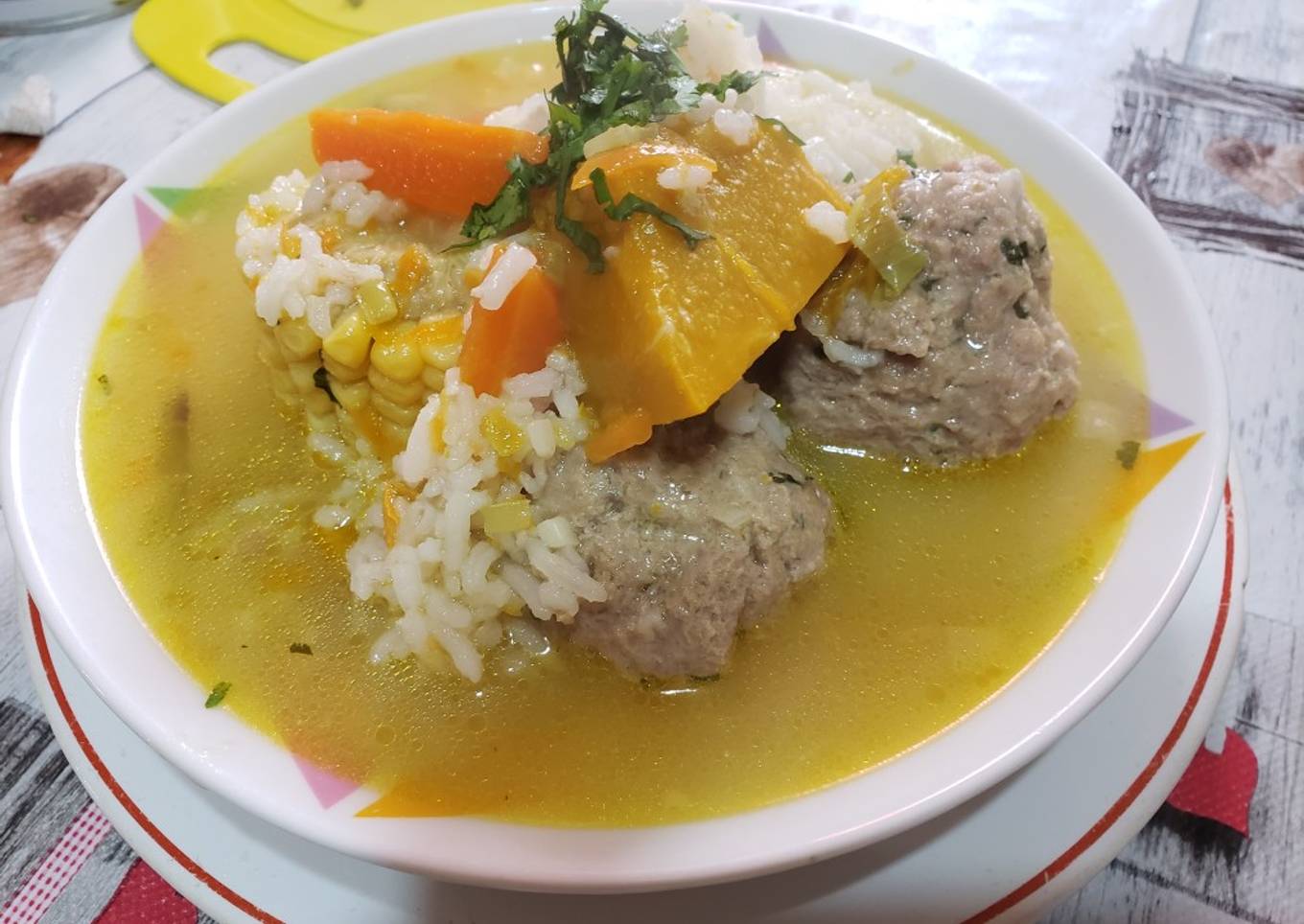 Cazuela de albóndigas