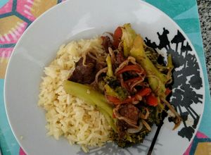 Una foto de Carne asiática al estilo latino