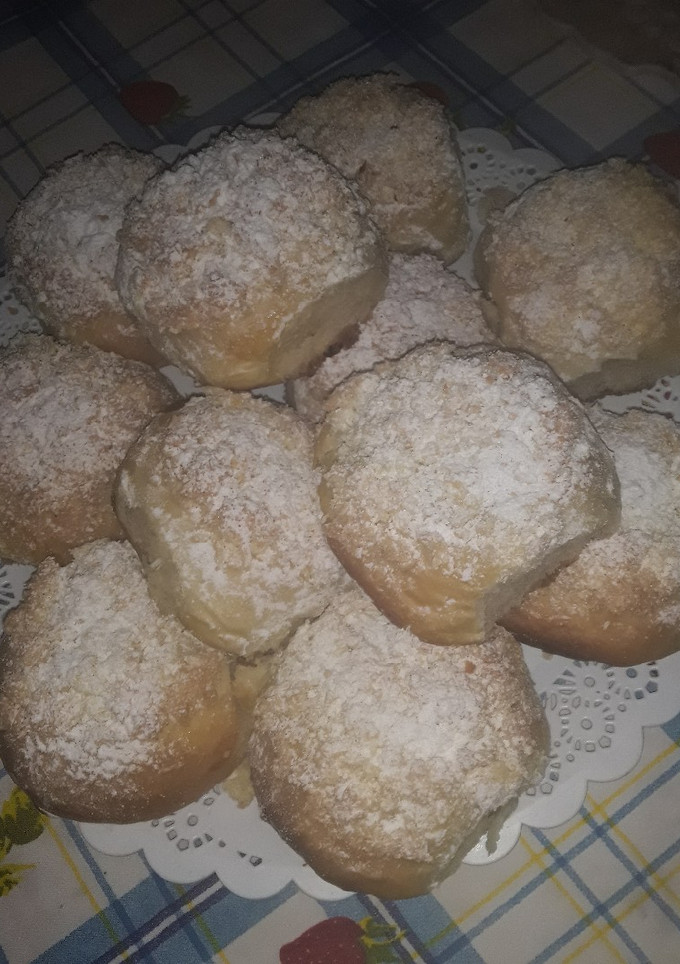 Una foto de Bollitos o facturas con cobertura de coco