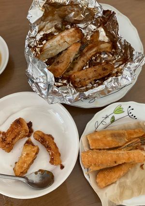 Hình của món Vây cá hồi chiên / nướng.